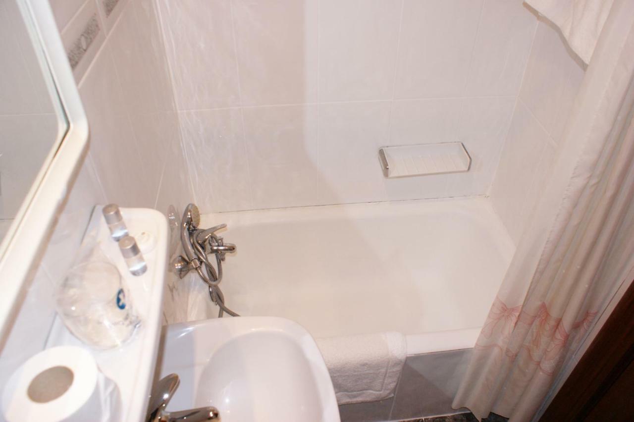 La Bilbaina Hotel Vitoria-Gasteiz Szoba fotó
