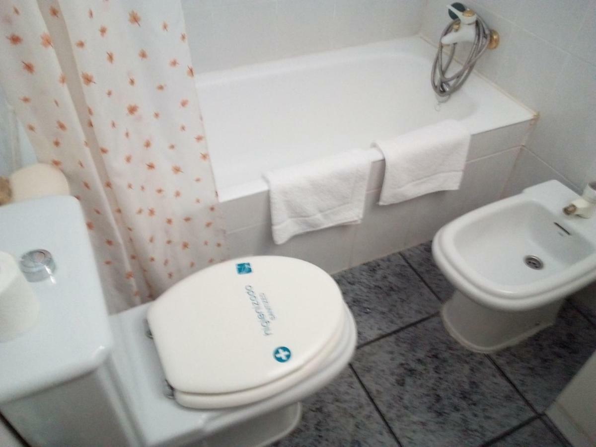 La Bilbaina Hotel Vitoria-Gasteiz Szoba fotó